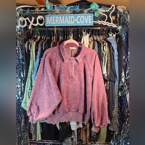 #0268 L/XL Preloved ZENANA Plum Acid Wash Pullover 6 Snaps Balloon Slvs 30-31ptp